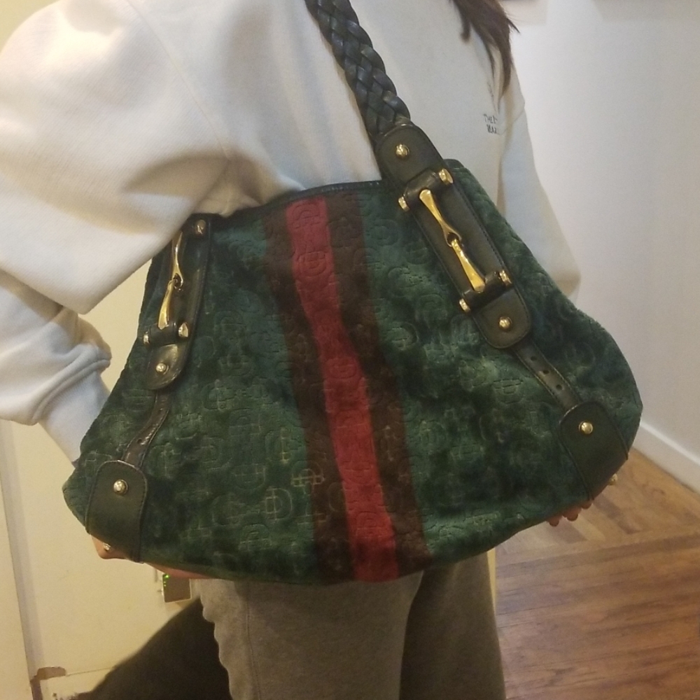 Gucci limited edition velvet Pelham